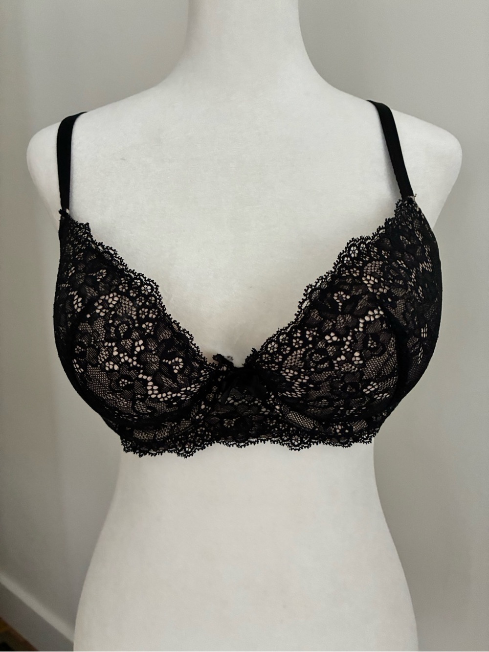 Gilligan & O'Malley Black Floral Lace Over Nude Push Up Padded Underwire Bra 36D